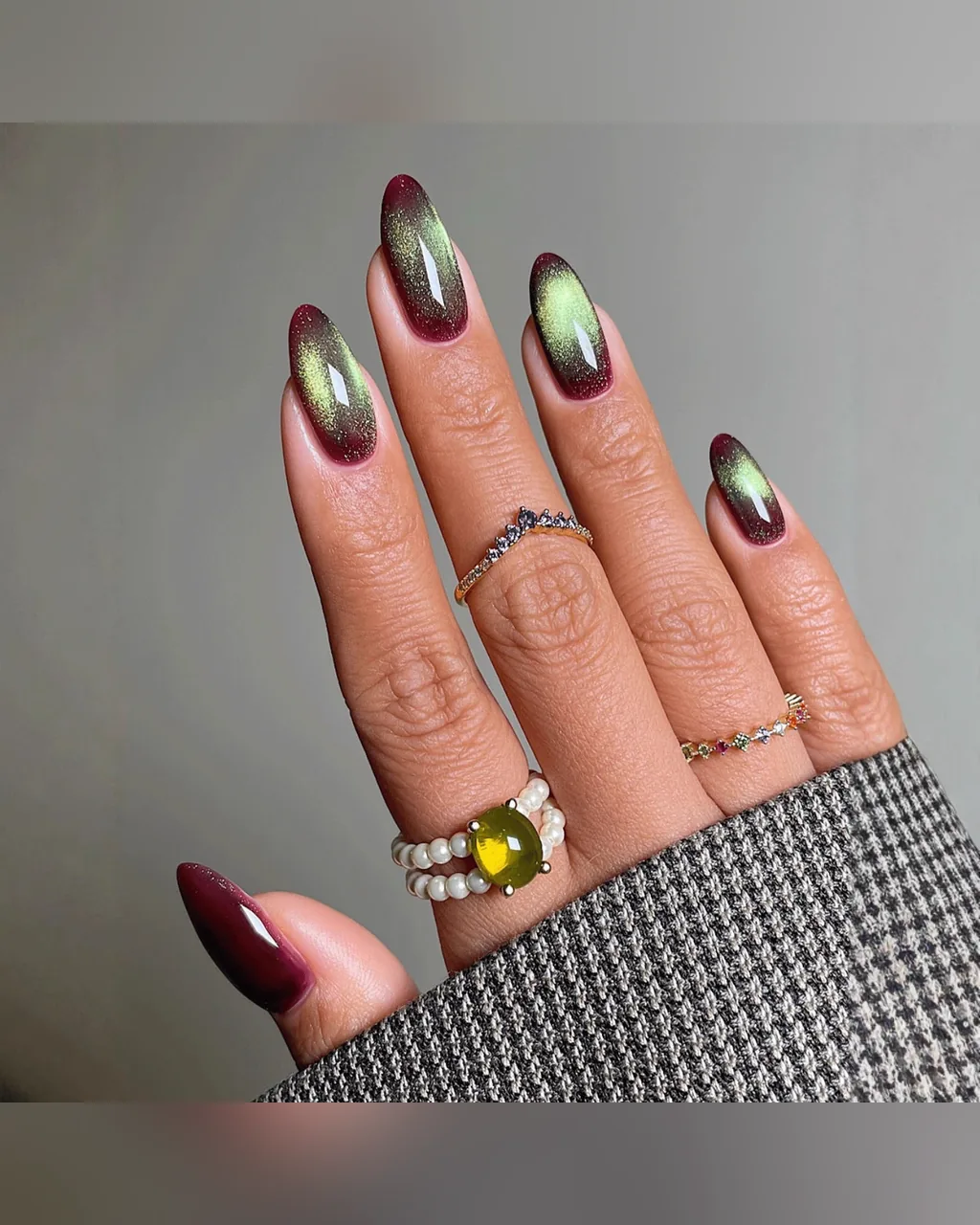 Burgundy & Green Ombre Stiletto Press-On Nails, product image 1 of 5